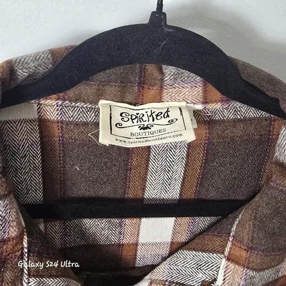 Plaid Button-Up Women's Jacket - Picture 5 of 8